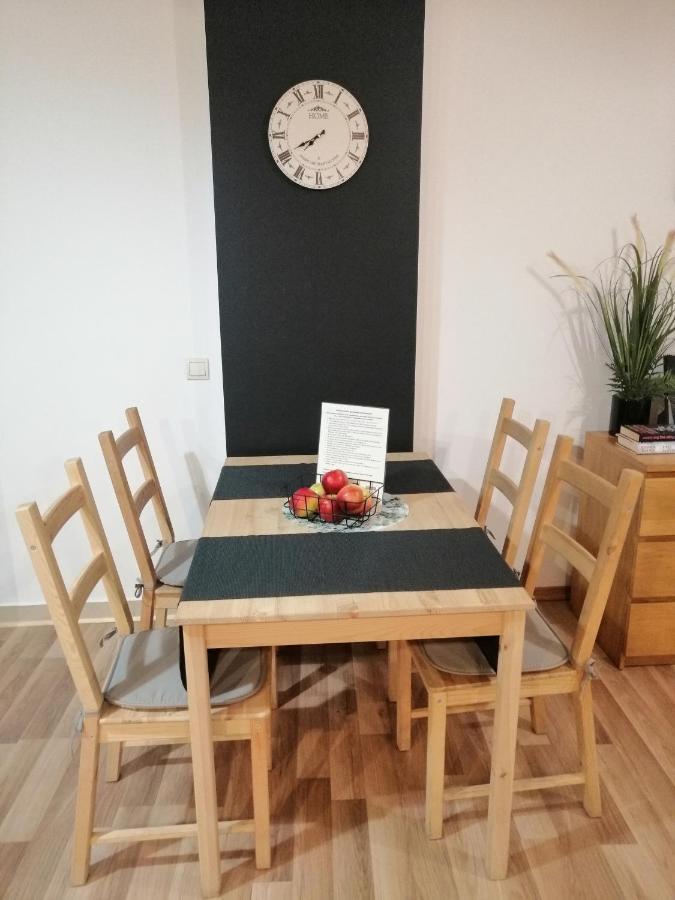 Apartament Pod Wawelem Apartment Красков Екстериор снимка